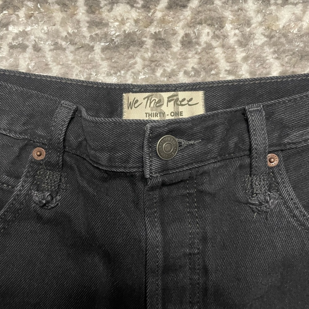 We The Free women’s Black Jean shorts